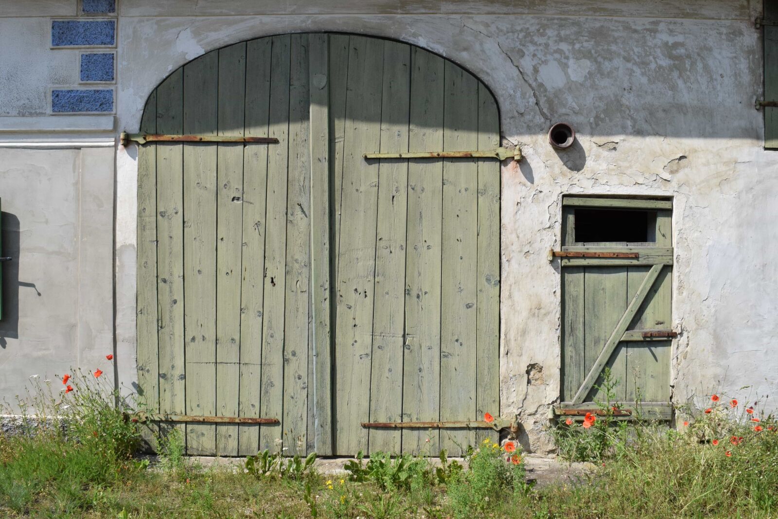 Nikon D3300 sample photo. House, architecture, old, entrance photography