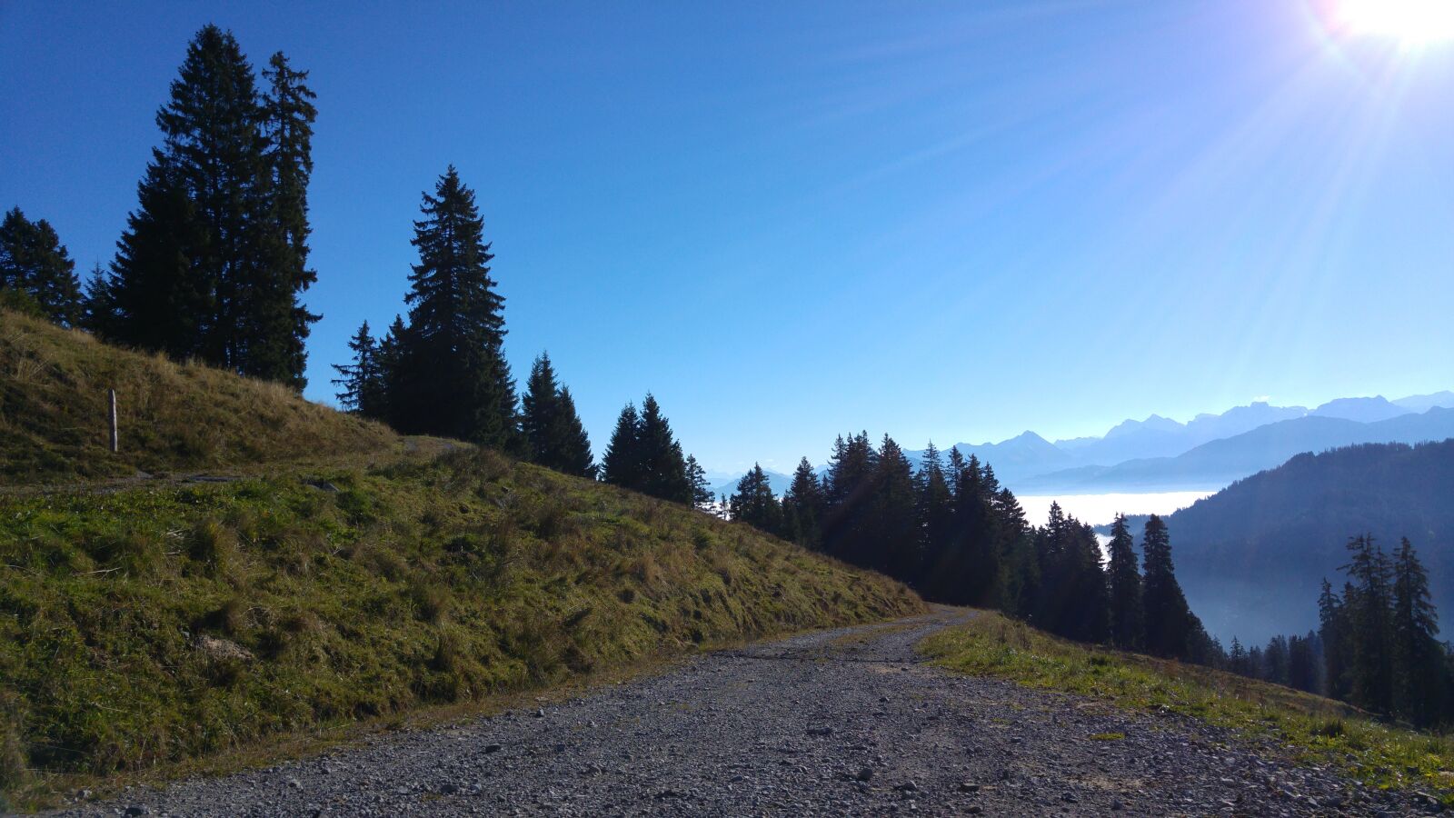 LG G4 sample photo. Alpes, alps, clouds, hiking photography