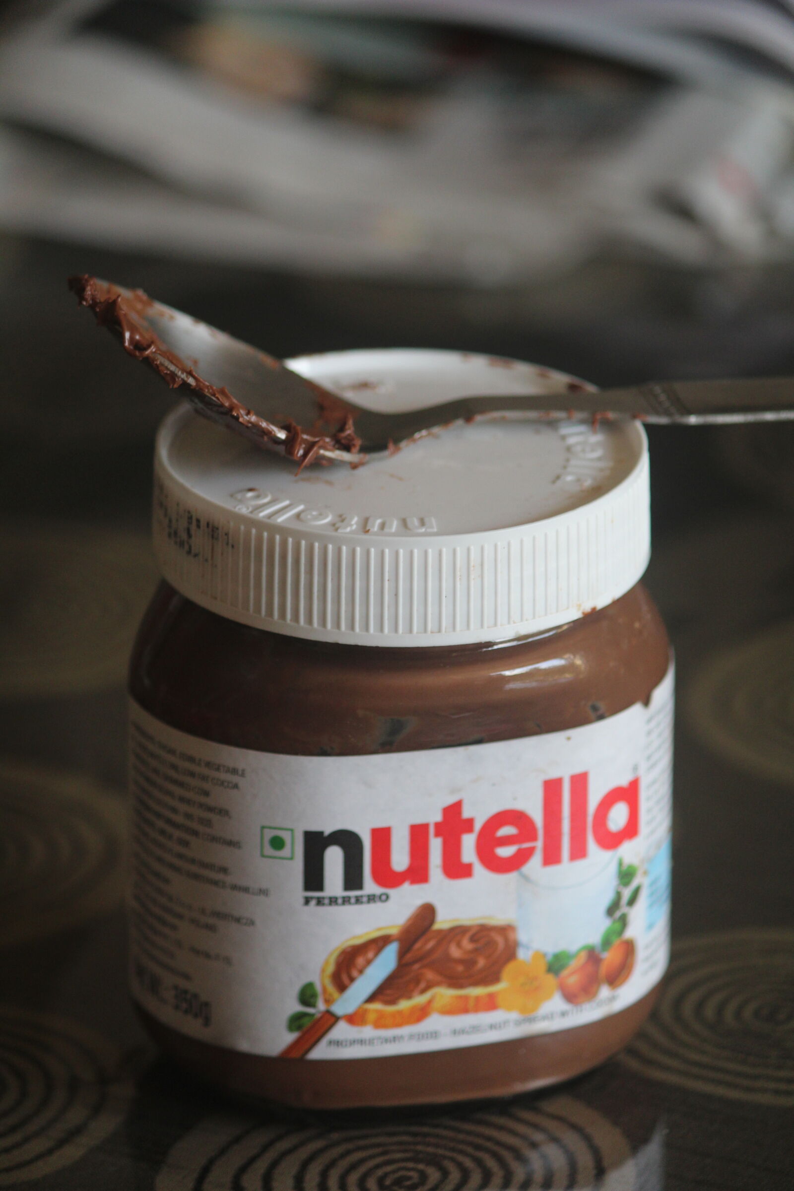 Canon EF-S 55-250mm F4-5.6 IS II sample photo. Chocolate, happiness, nutella photography