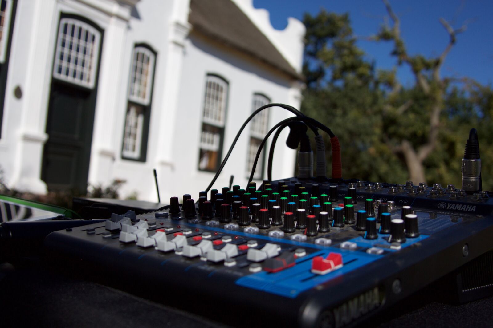 Canon EOS 500D (EOS Rebel T1i / EOS Kiss X3) sample photo. Sound desk, mixer, sound photography