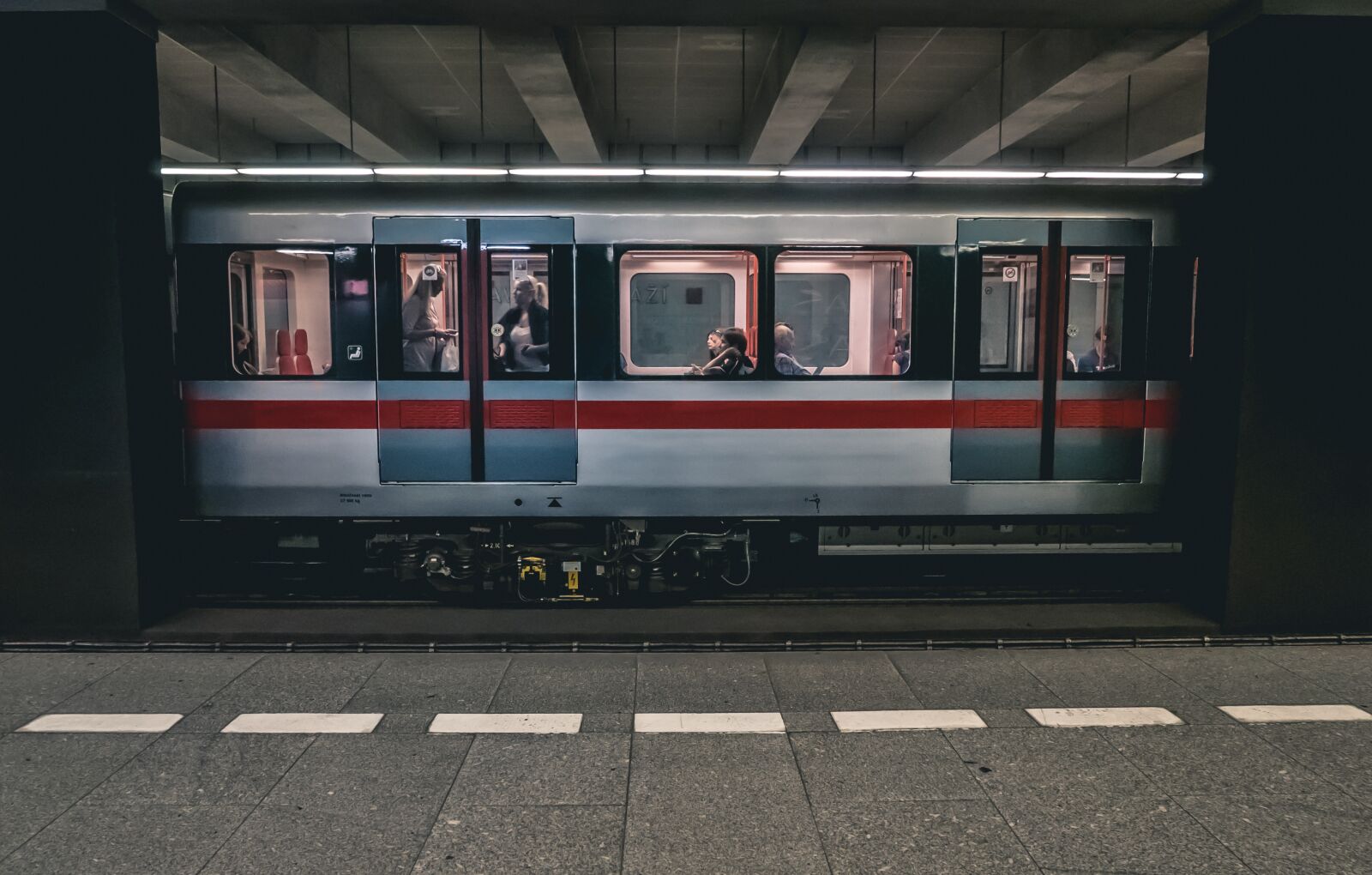 Panasonic Lumix DMC-LX100 sample photo. Train, prague, subway photography