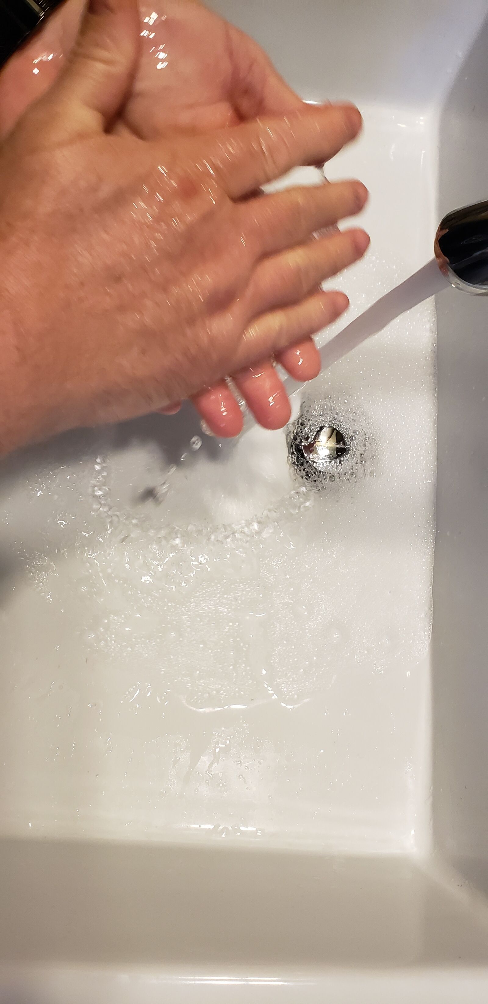 Samsung Galaxy S9+ sample photo. Wash hands, scrub, clean photography
