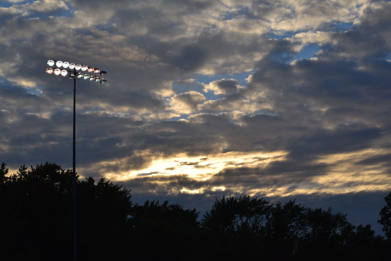 Nikon D3300 sample photo. Cloudy, evening, sky photography