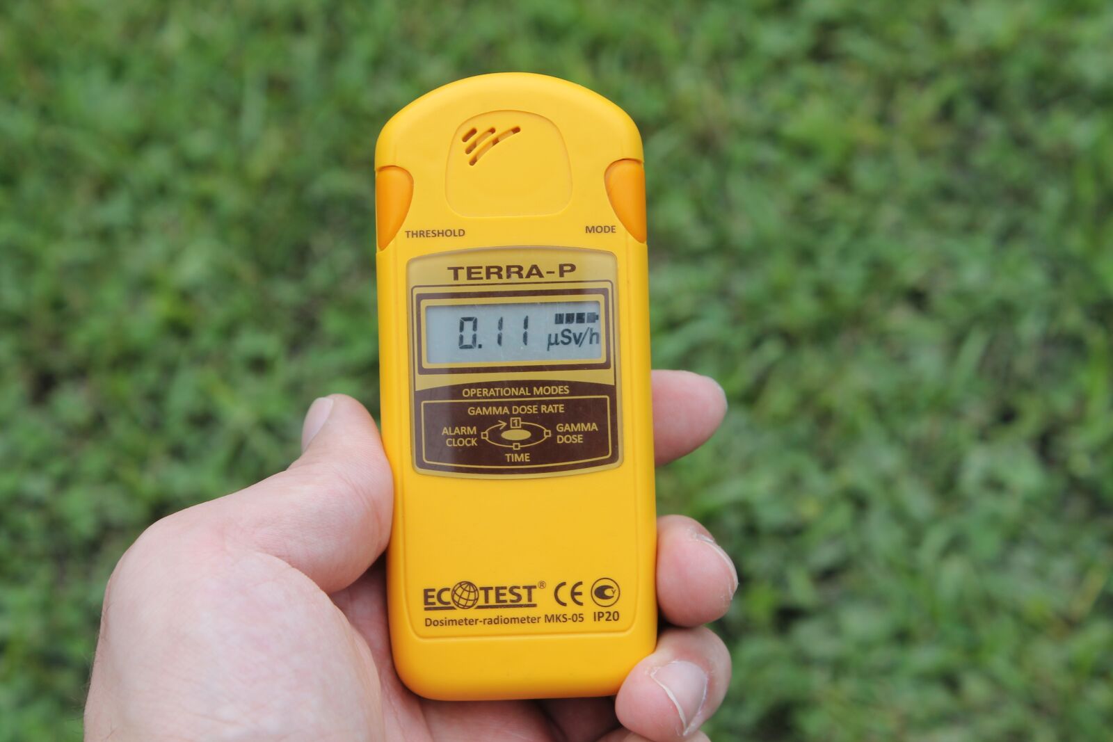Canon EOS 1100D (EOS Rebel T3 / EOS Kiss X50) sample photo. Radiation, dosimeter, ecology photography