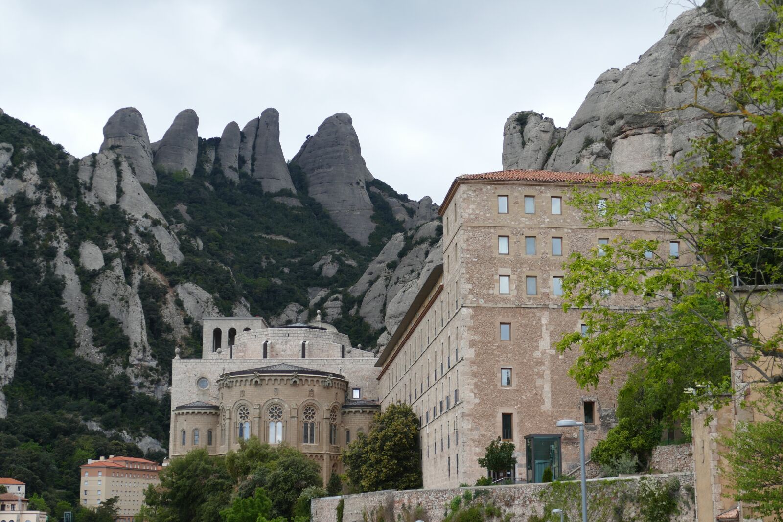 Panasonic Lumix DMC-FZ1000 sample photo. Montserrat, monastery, spain photography
