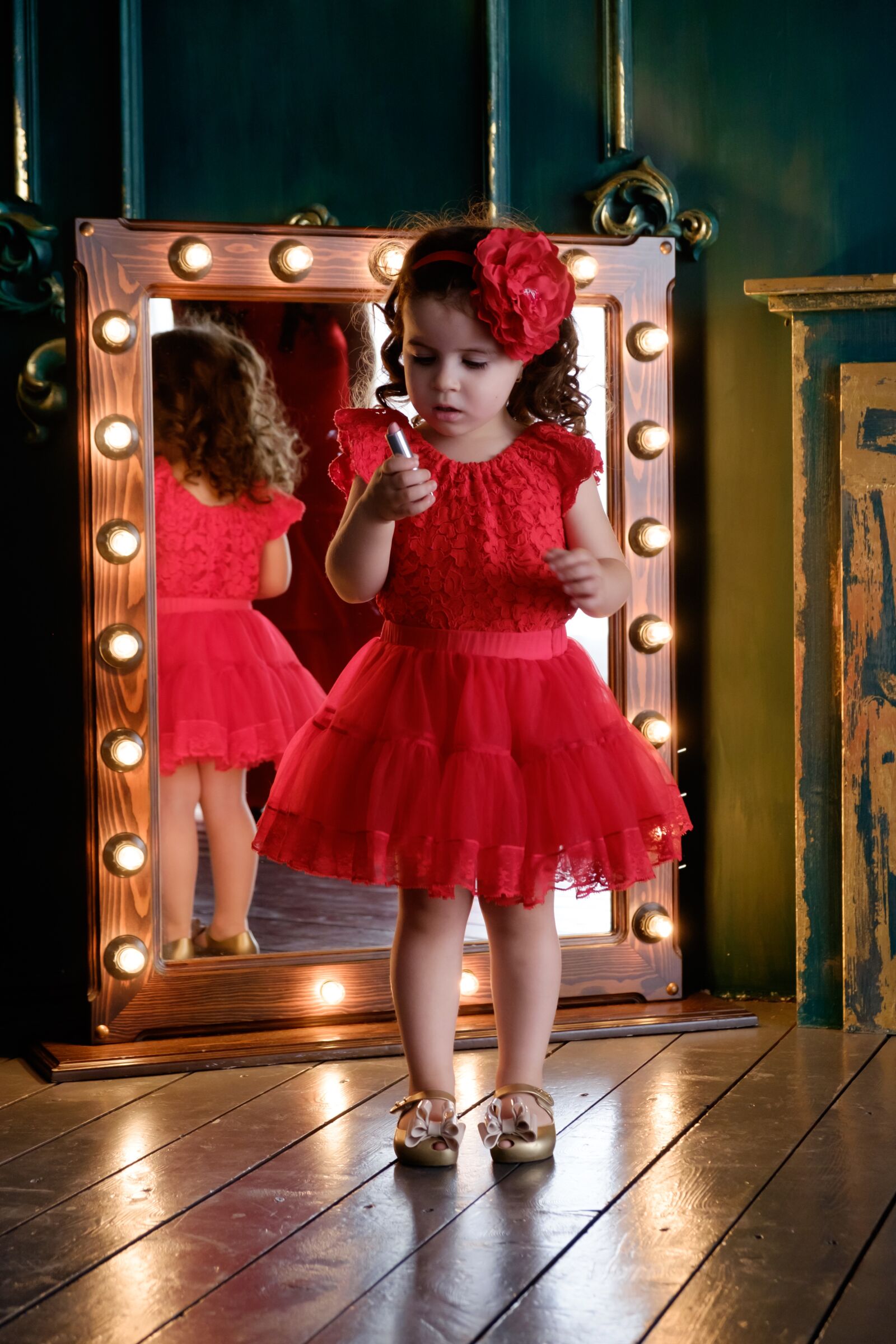 Fujifilm X-T10 sample photo. Mirror, pomade, baby photography