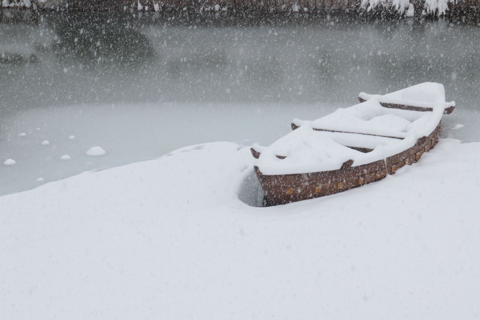 Canon EOS 70D sample photo. Snow, winter, ice photography