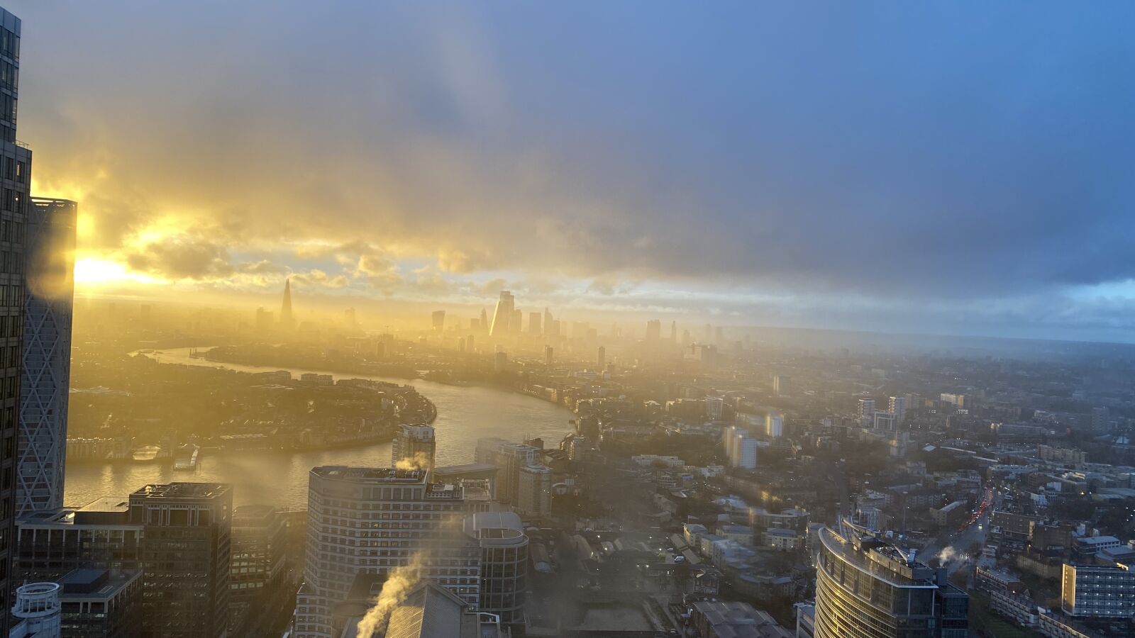 Apple iPhone 11 Pro Max sample photo. London, city, architecture photography