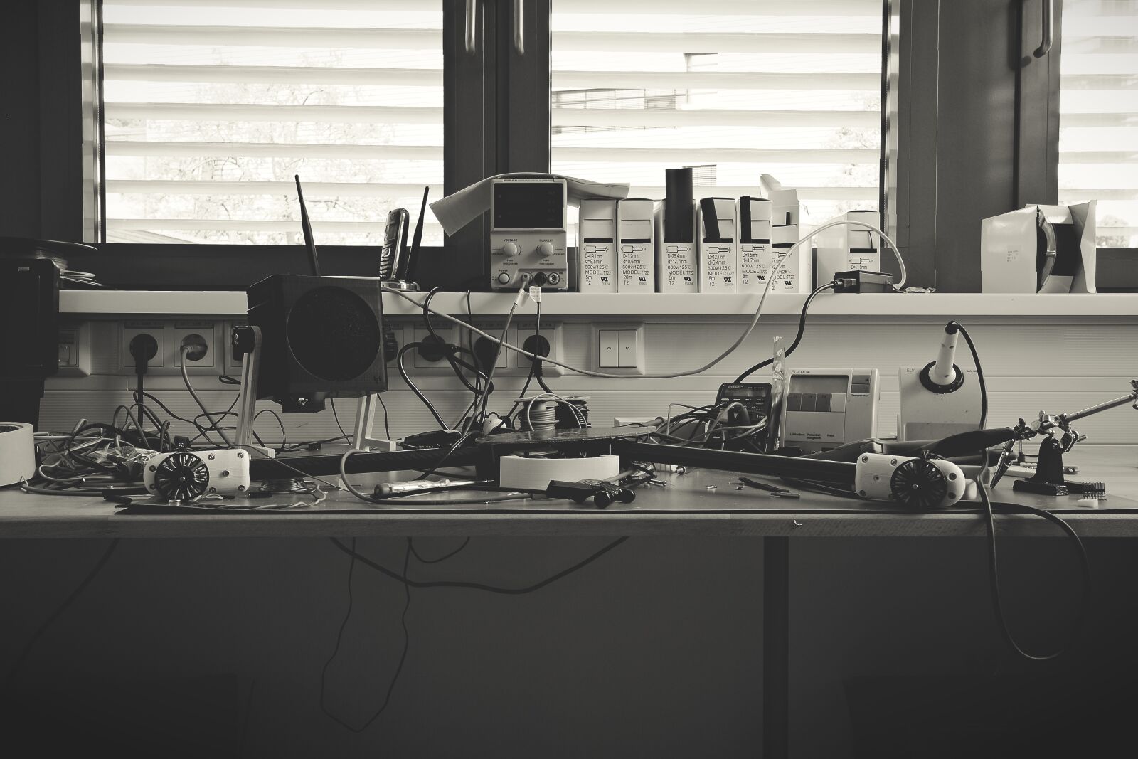 Canon EOS 6D sample photo. Human, furniture, desk photography