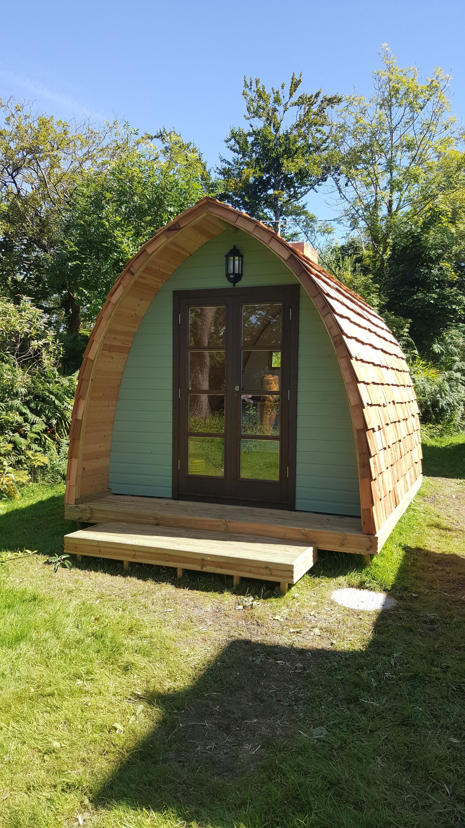 Samsung Galaxy Note5 sample photo. Camping pod, art room photography
