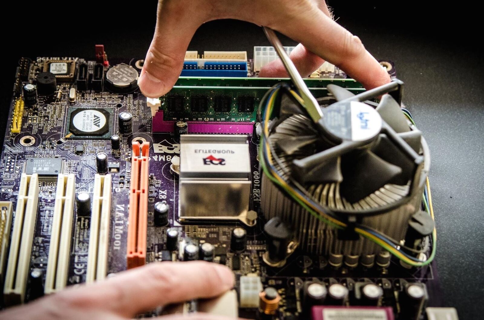 Nikon D5100 sample photo. Motherboard, technology, computer, fan photography