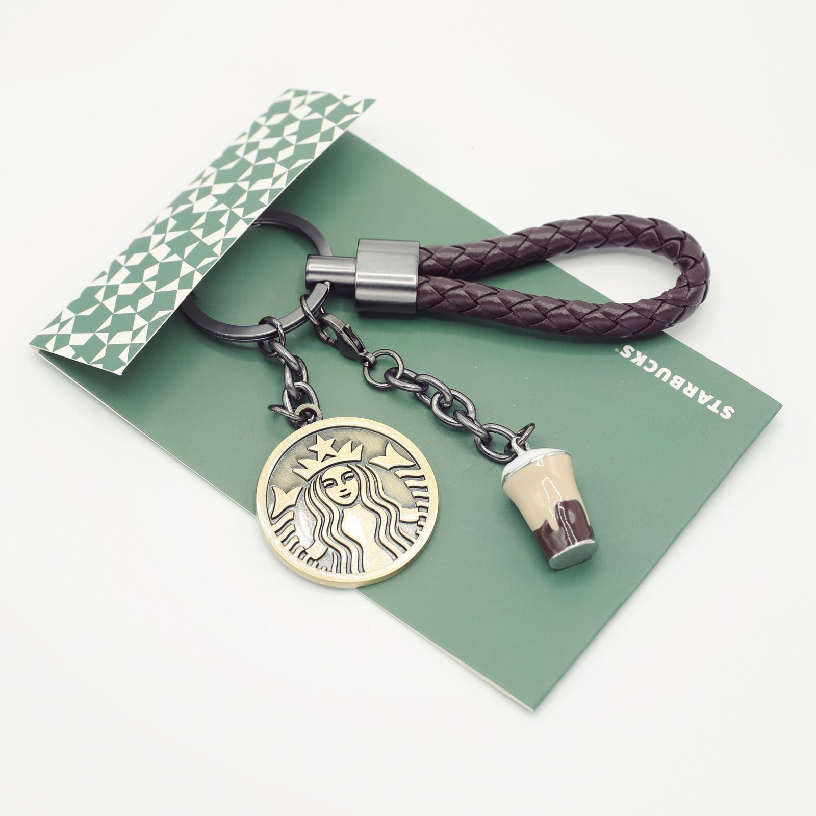 Canon EOS 5D Mark IV sample photo. Trinket, marketing, starbucks photography
