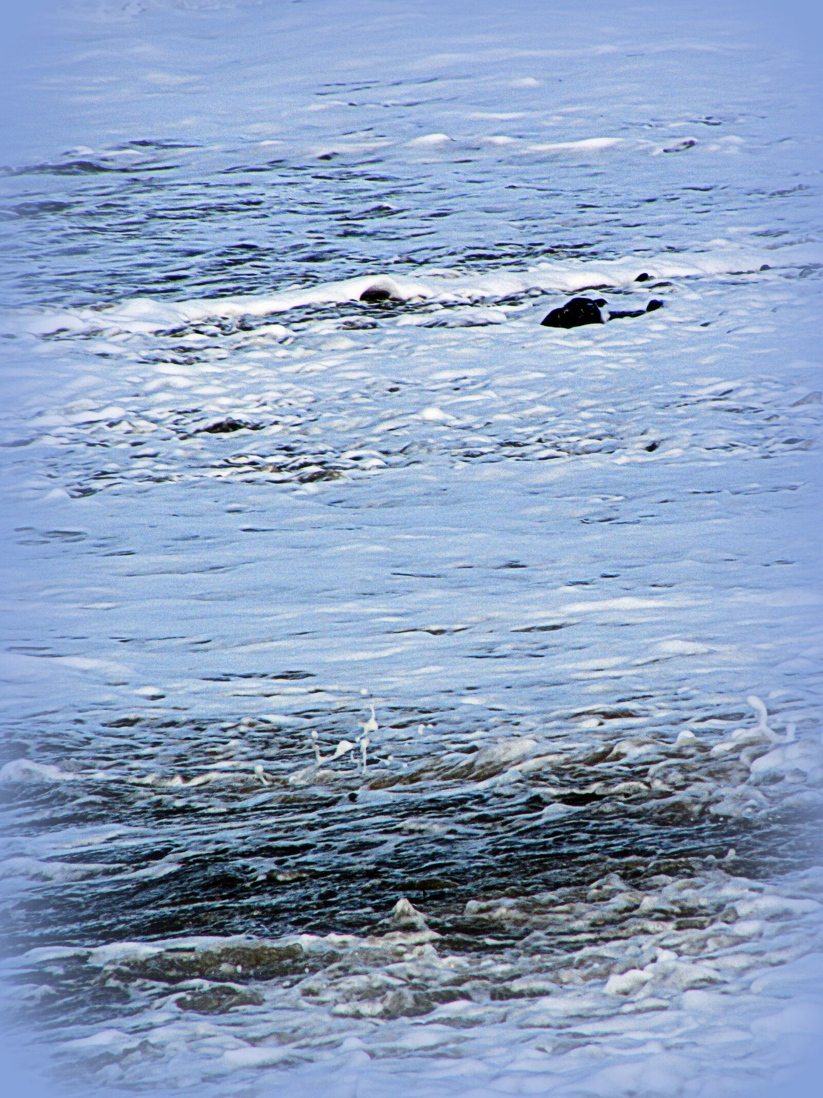 Canon PowerShot SX500 IS sample photo. Blue, grey, ripples, sea photography