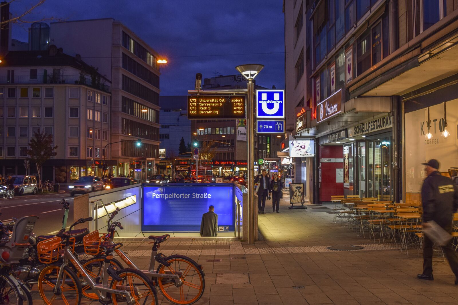Nikon D3300 sample photo. City, night, architecture photography