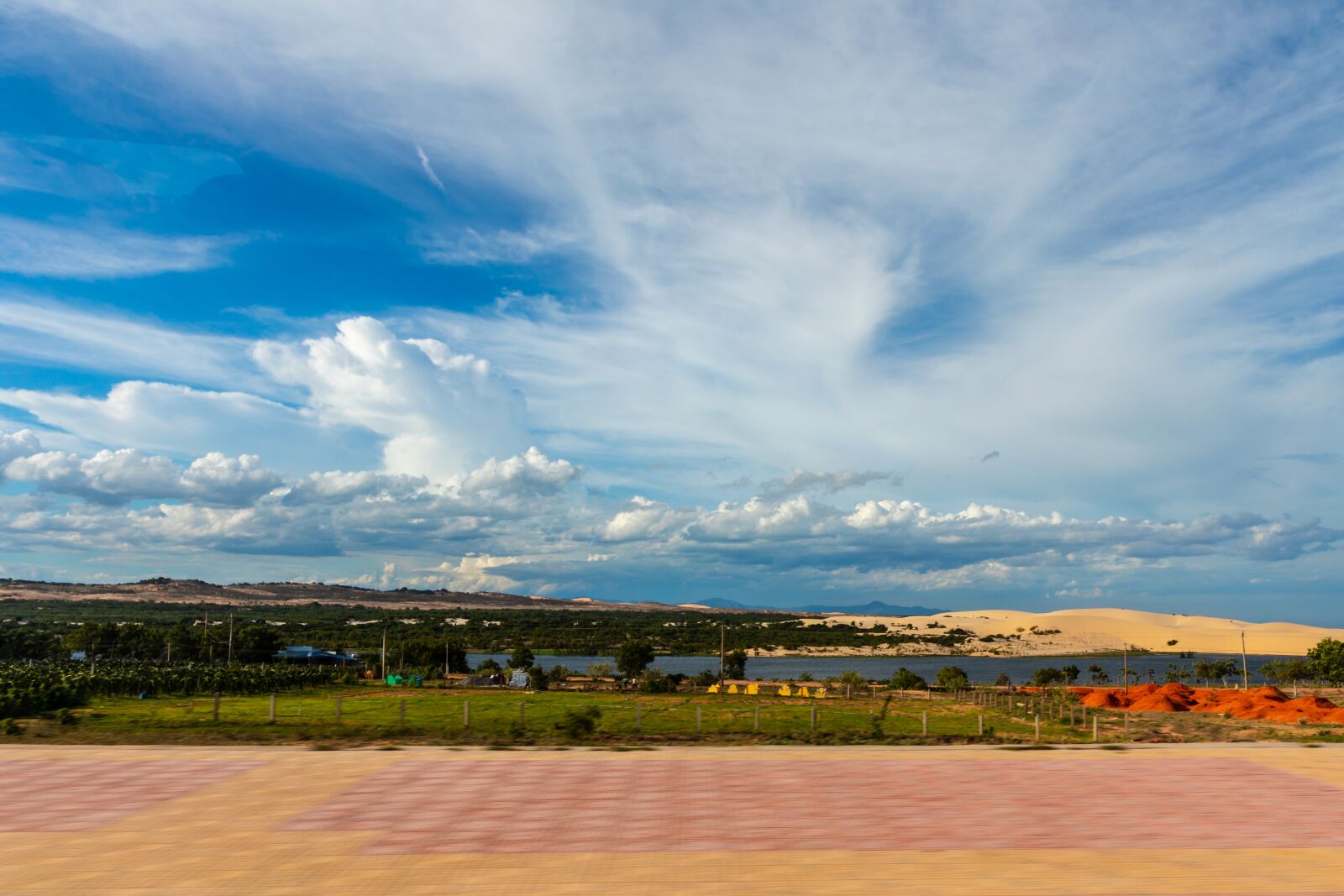 Canon EF 24-70mm F2.8L II USM sample photo. Phan thiet, white lake photography