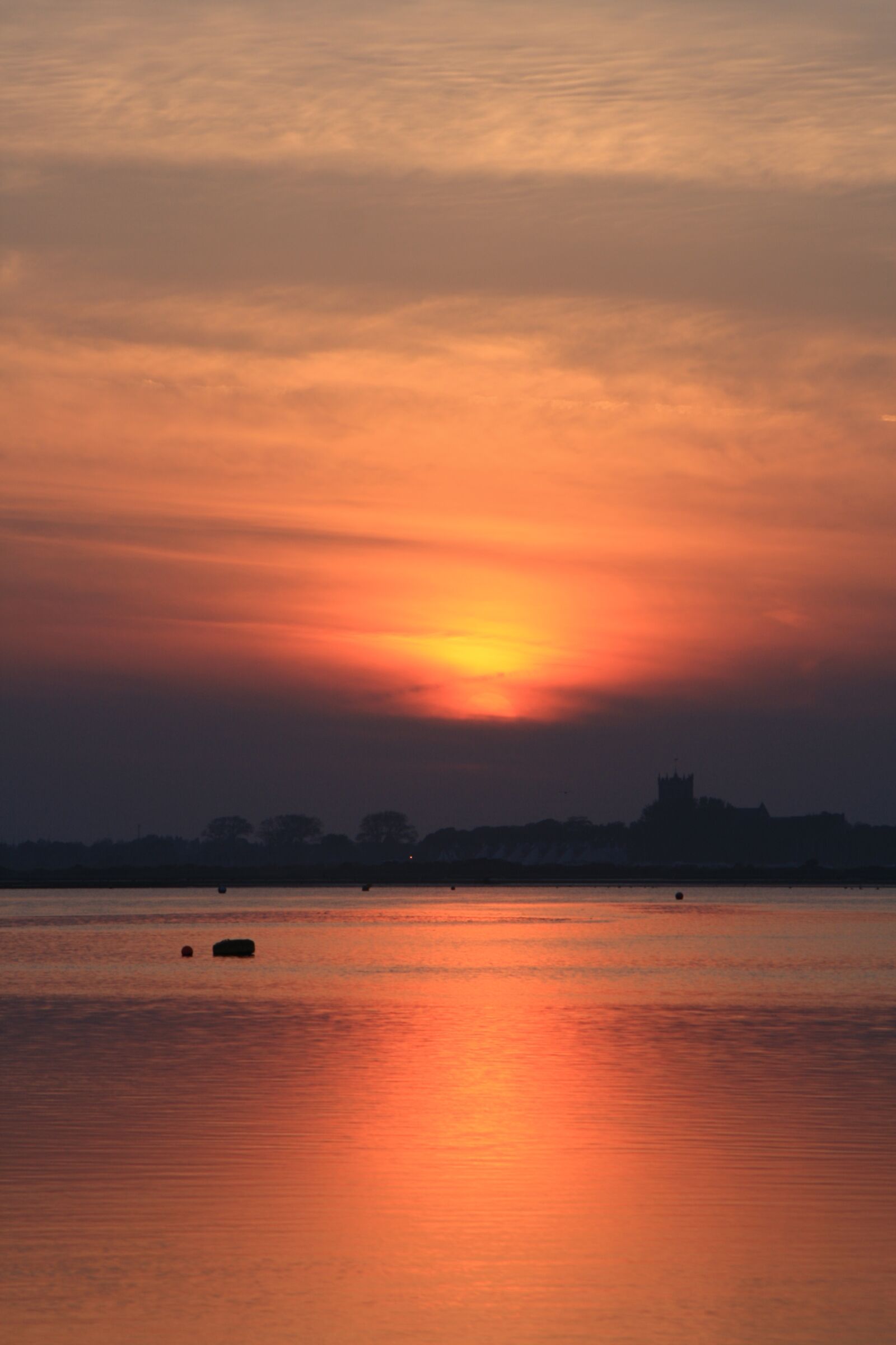 Canon EOS 1000D (EOS Digital Rebel XS / EOS Kiss F) sample photo. Christchurch, dorset, sunset photography