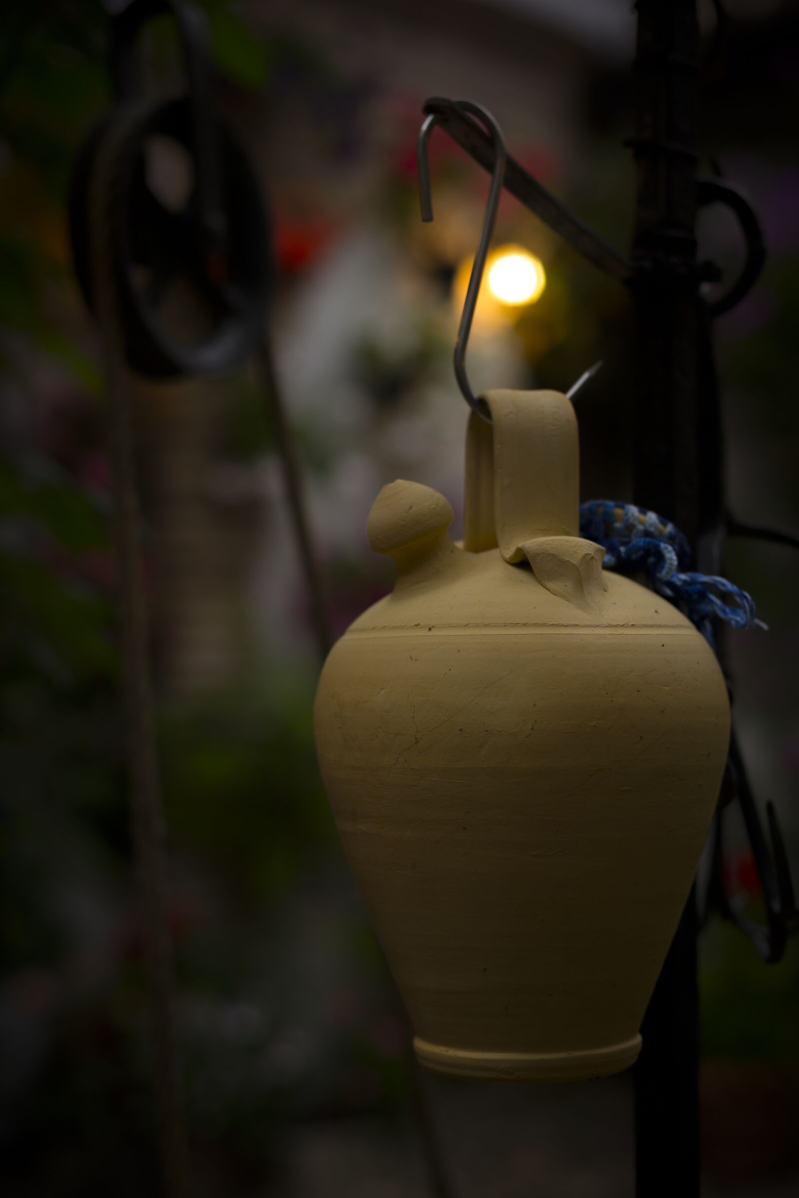 Canon EOS 6D + Canon EF 50mm F1.4 USM sample photo. Botijo, well, patios de photography