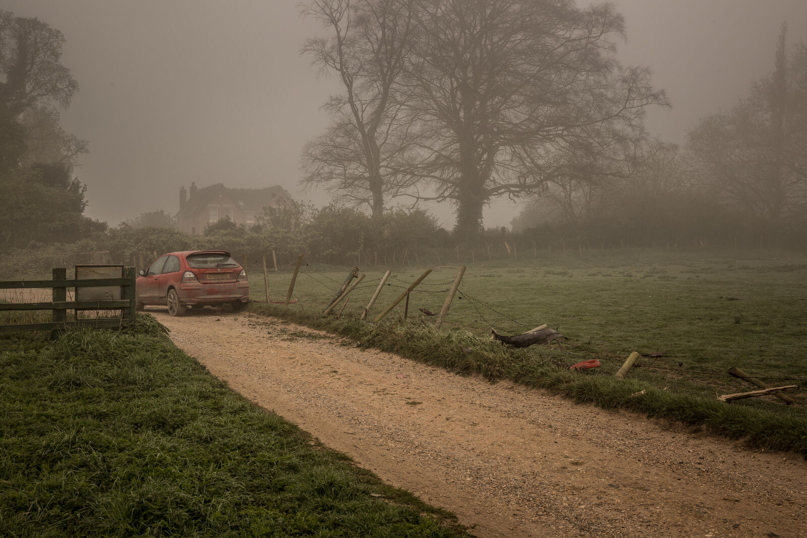 Canon EF 24-105mm F4L IS USM sample photo. Car, car, crash, countryside photography