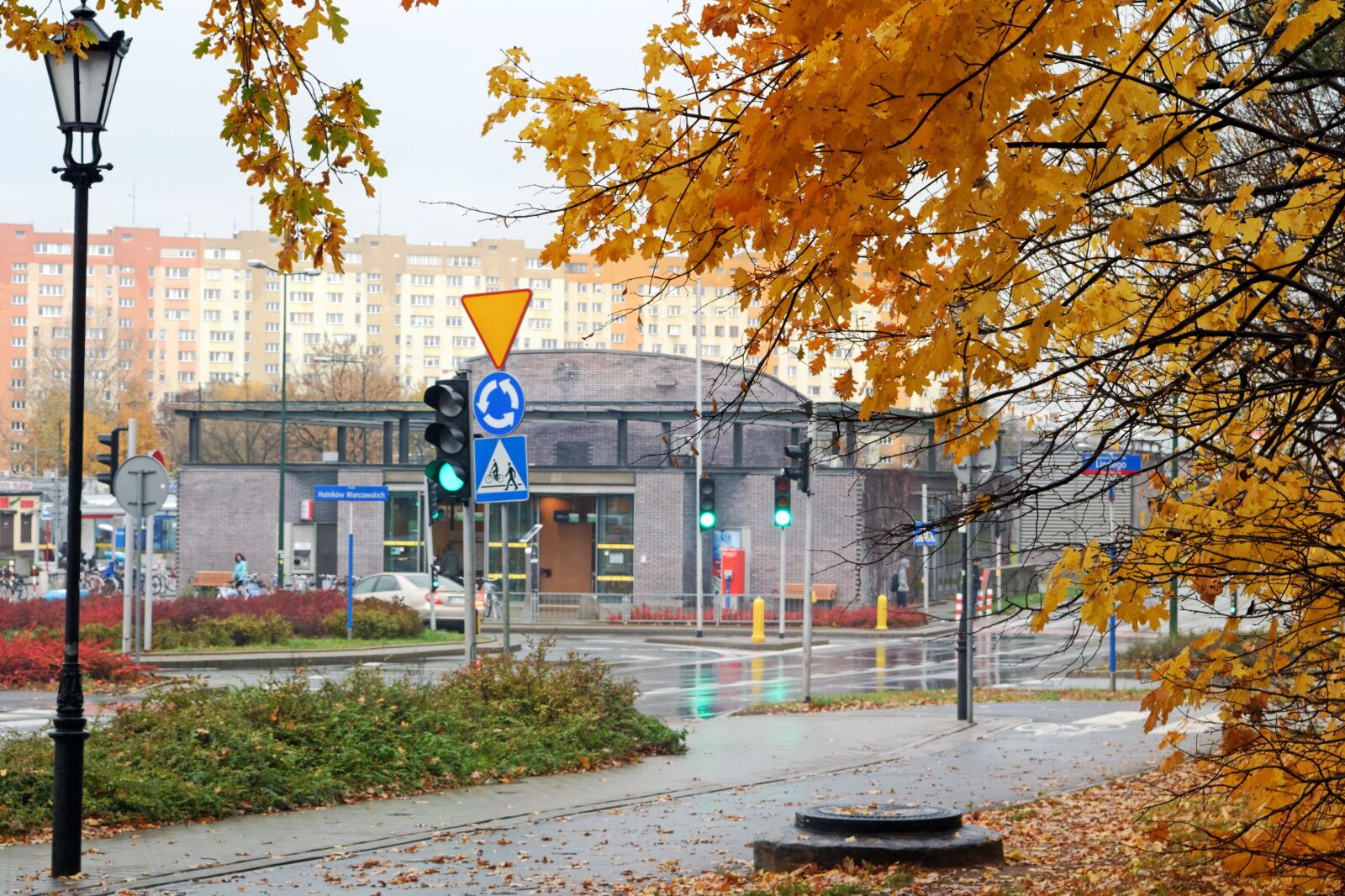 Nikon D3100 sample photo. Landscape, urban, intersection photography