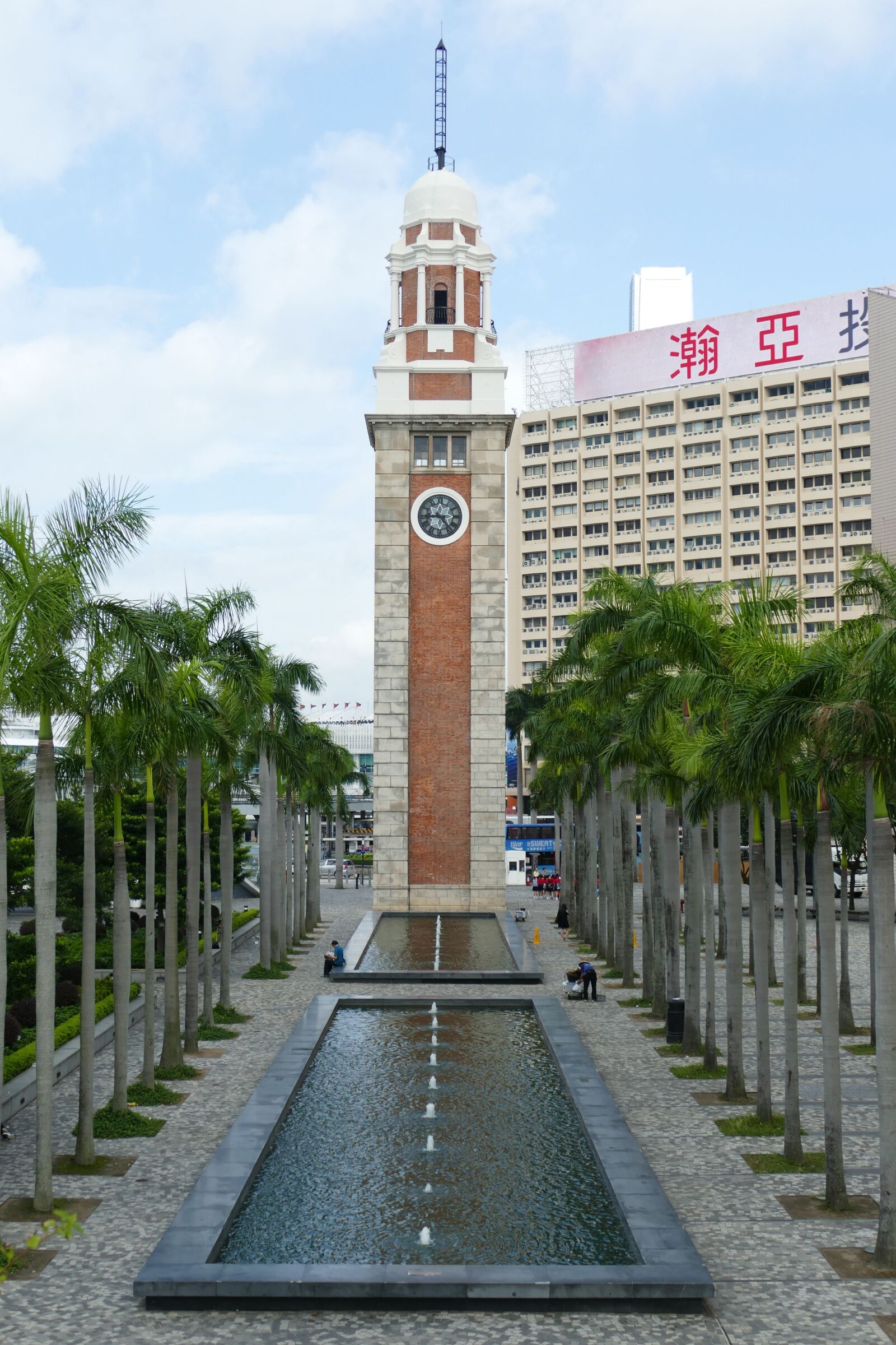 Panasonic Lumix DMC-FZ1000 sample photo. Hong kong, china, tower photography