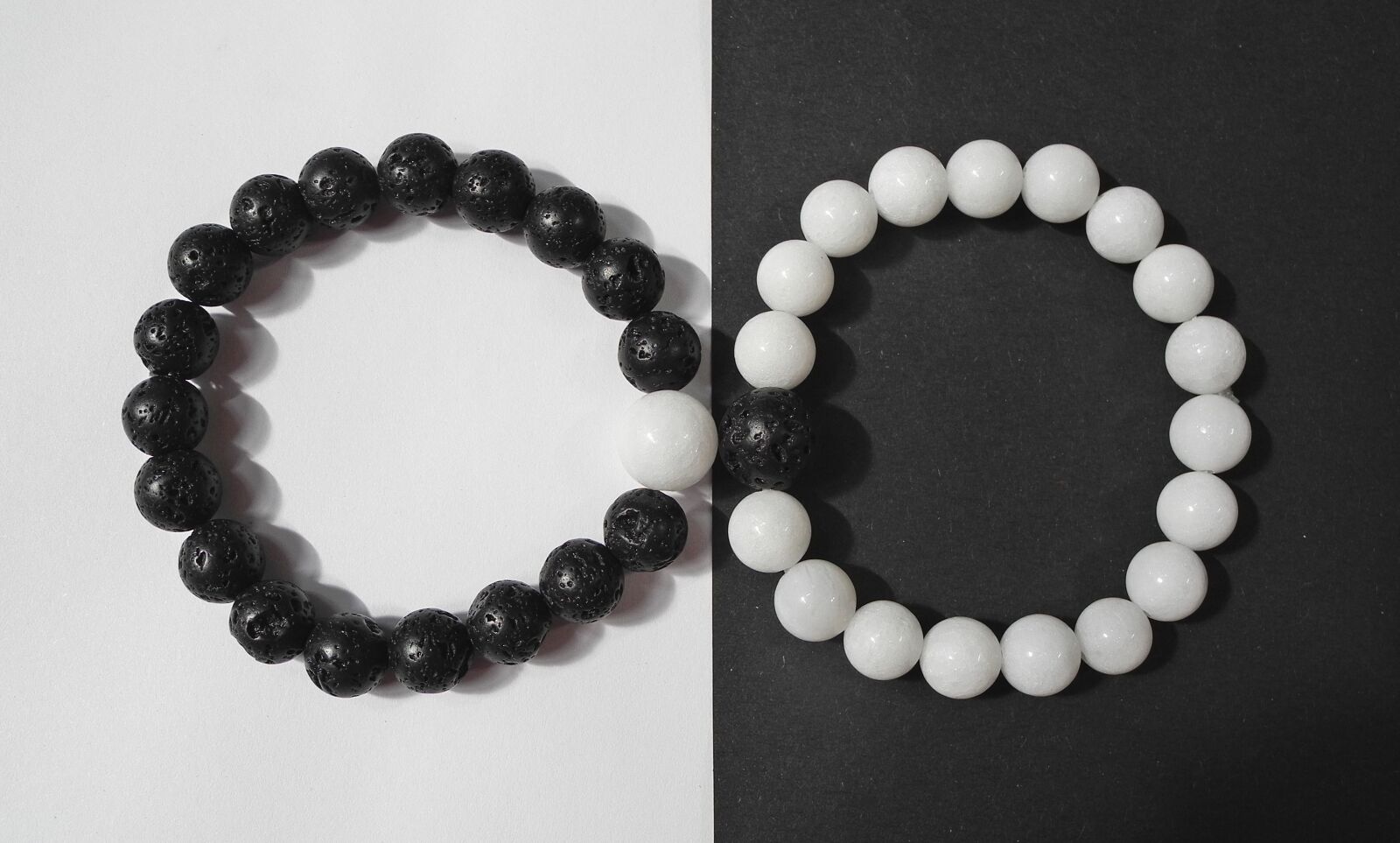 Nikon Coolpix P7000 sample photo. Bracelet, jin jang, yin-yang photography