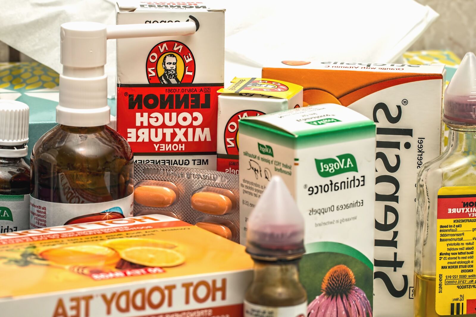 Canon EOS 70D sample photo. Vitamin, spray, medicine, box photography