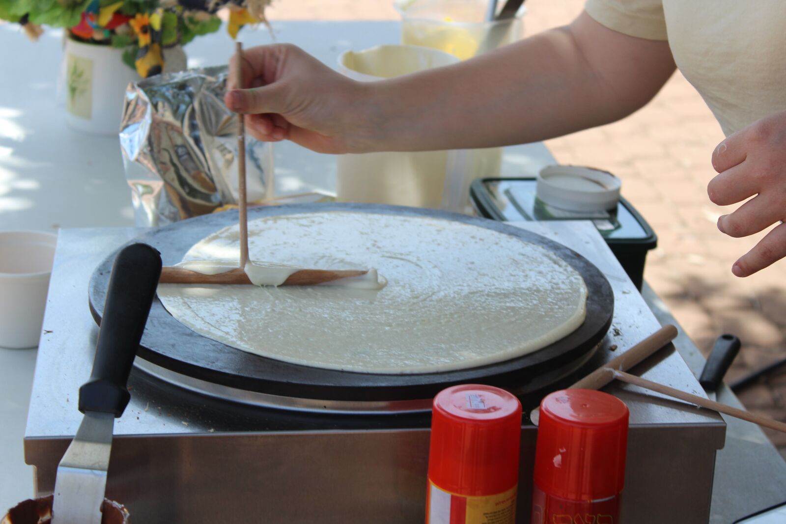 Canon EOS 600D (Rebel EOS T3i / EOS Kiss X5) sample photo. Crepe, food, street food photography