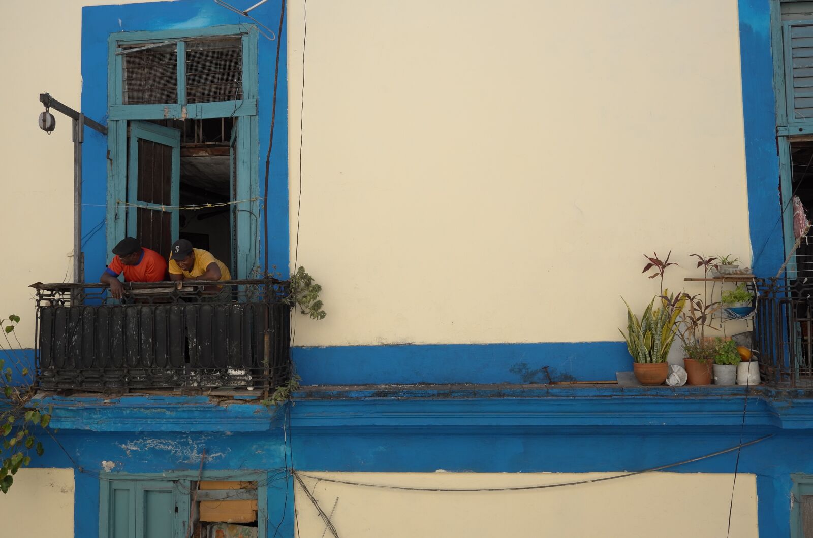 Leica X (Typ 113) sample photo. Cuba, havana, workers photography