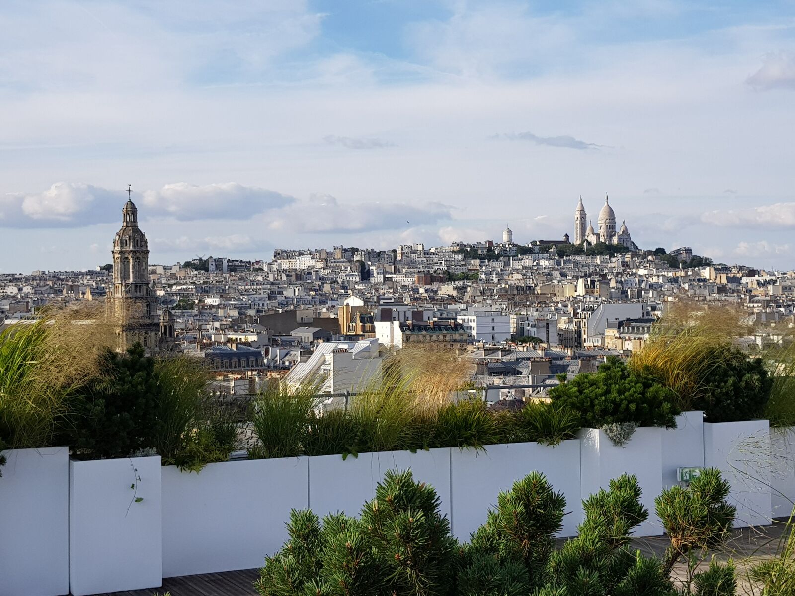 Samsung Galaxy S8+ sample photo. Paris, roof, sacred heart photography