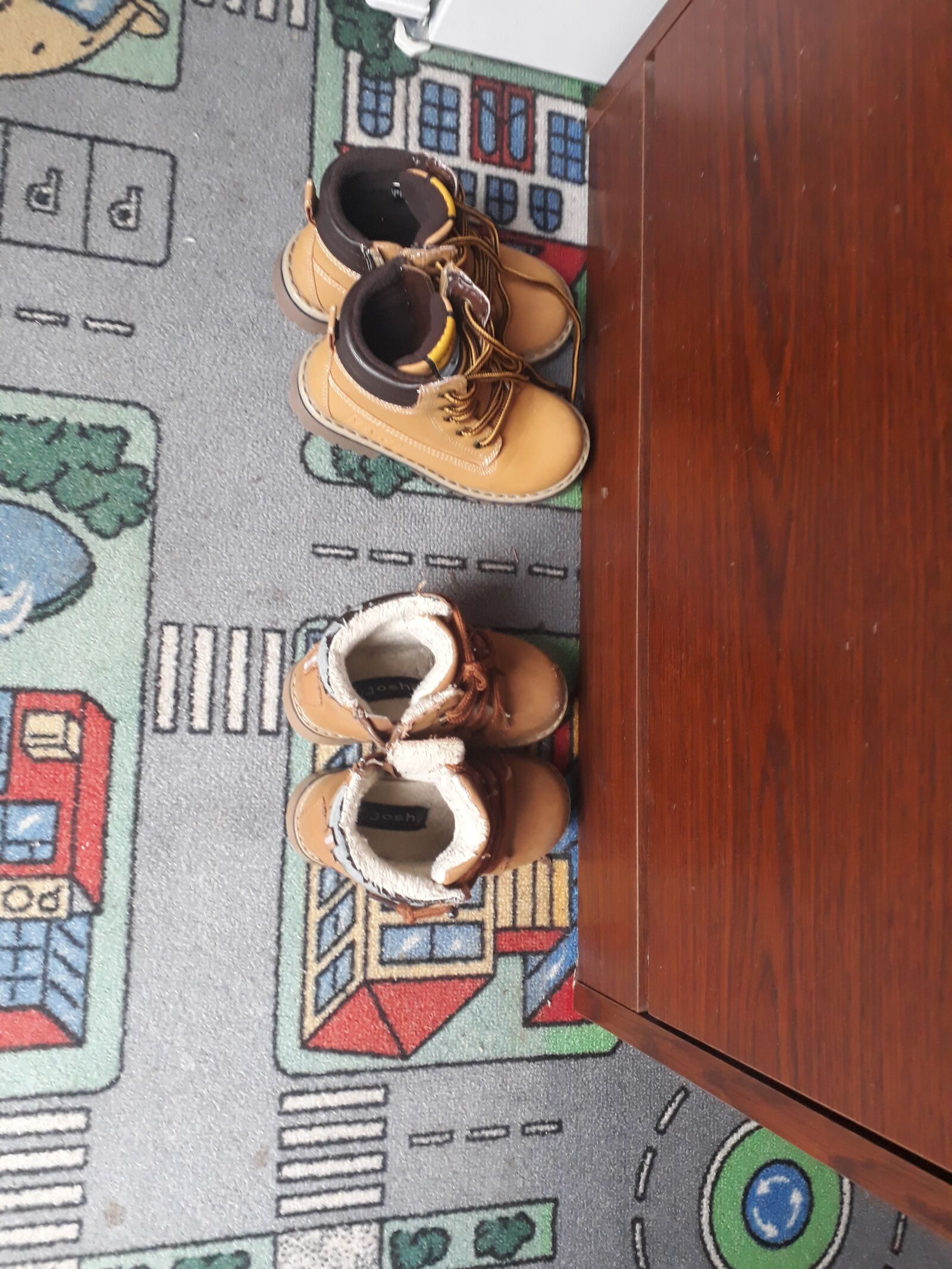 Samsung Galaxy A3(2017) sample photo. Little, shoes, child photography