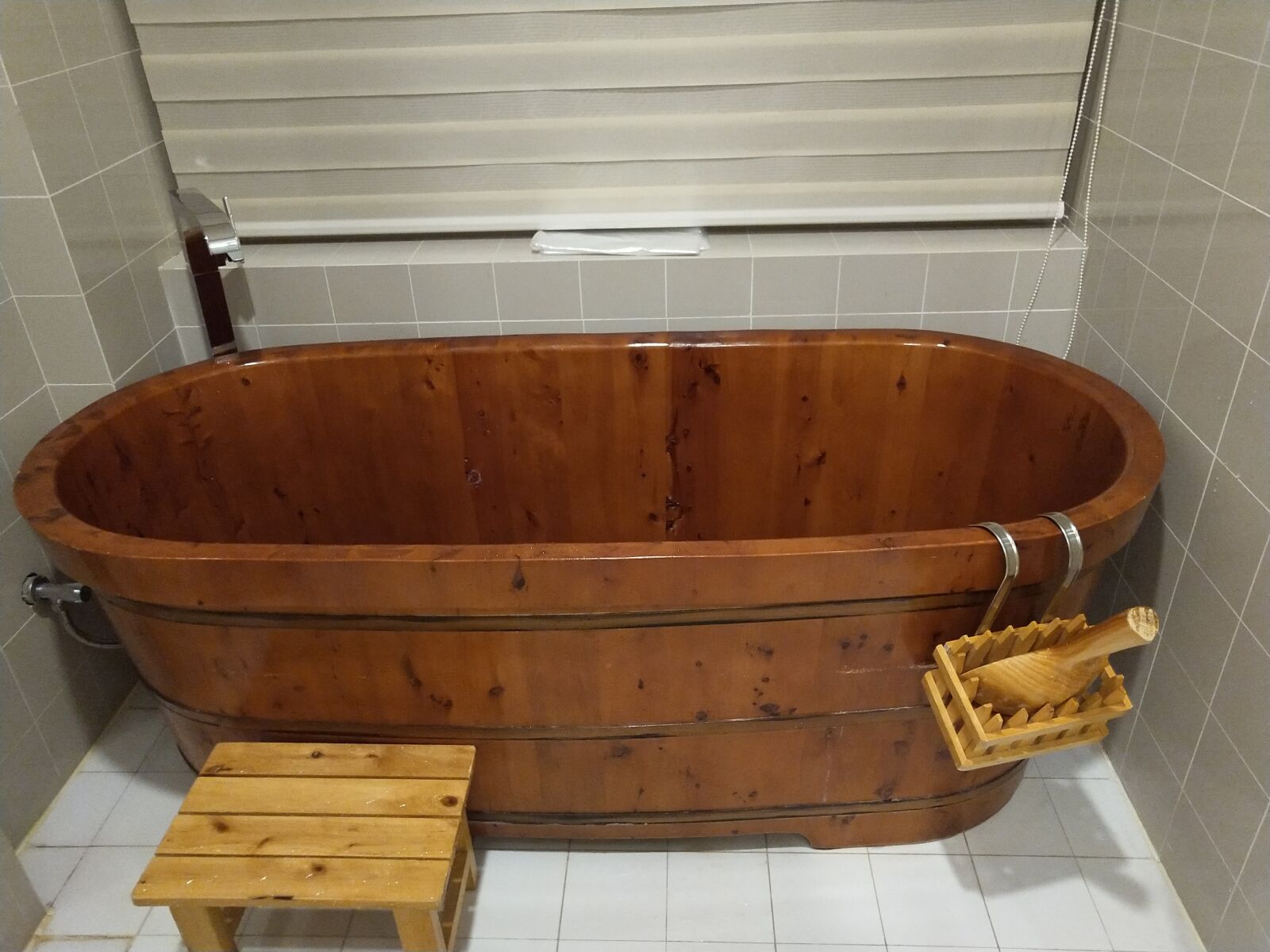 vivo X20A sample photo. Bath tub, casks, tub photography