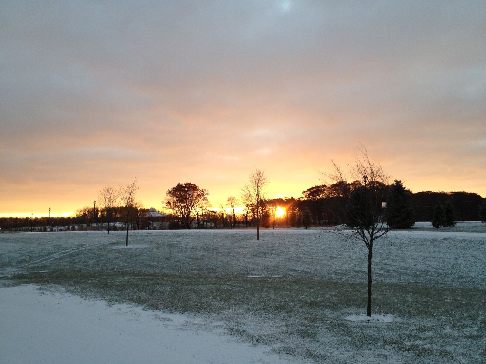 Apple iPhone 4S sample photo. Sunrise, sunset, snow photography