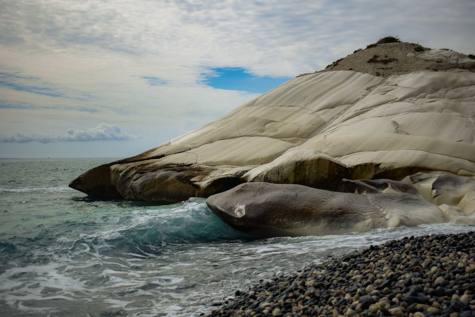 Nikon D3300 sample photo. Pebble beach, nature, sea photography