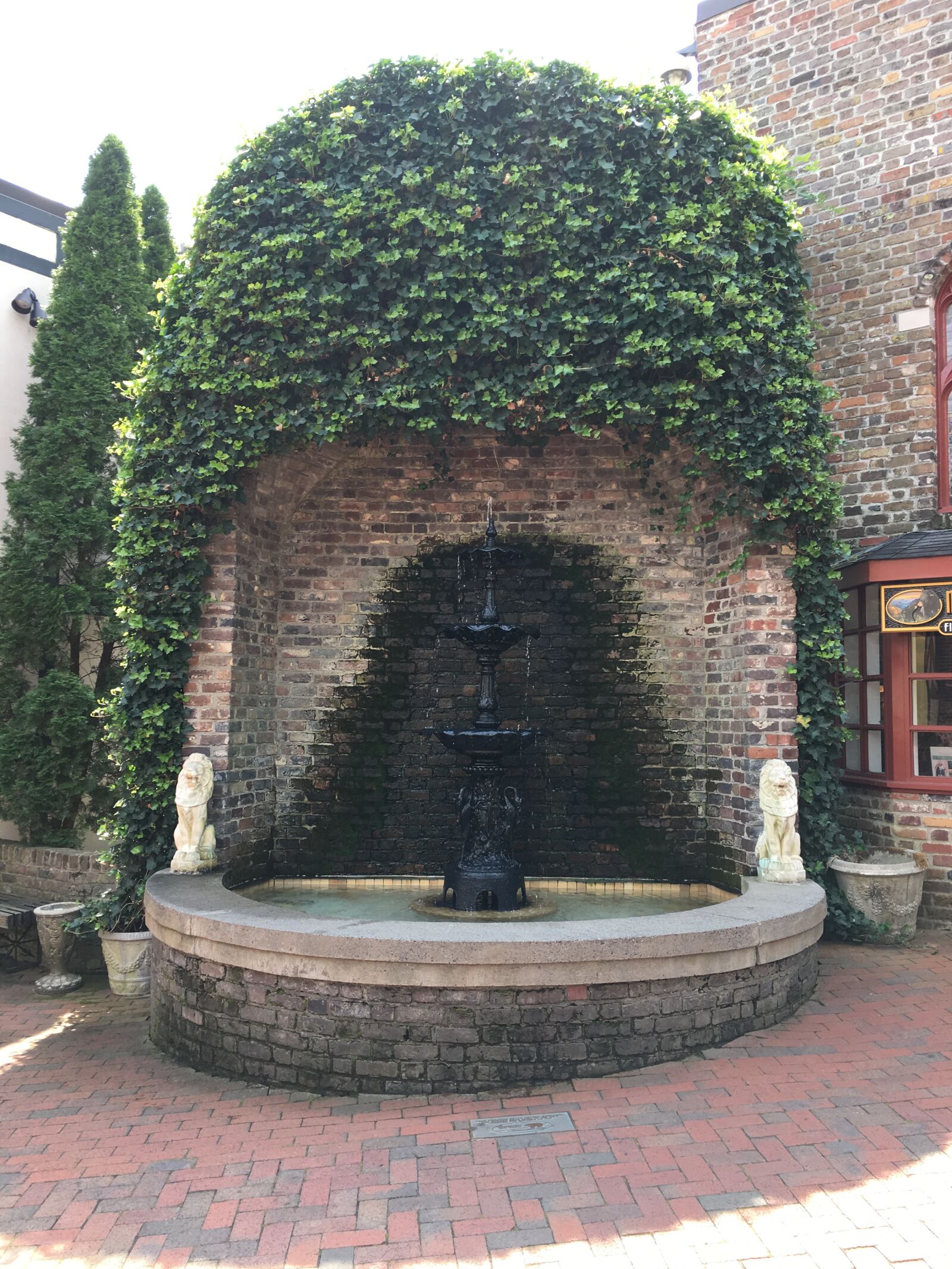 Apple iPhone 6s sample photo. Fountain, water, statue photography