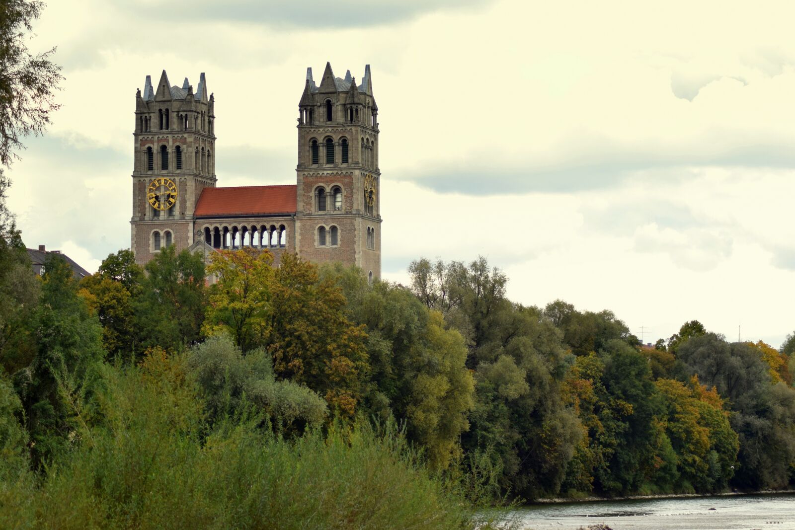 Nikon D3300 sample photo. Munich, isar, st maximilian photography
