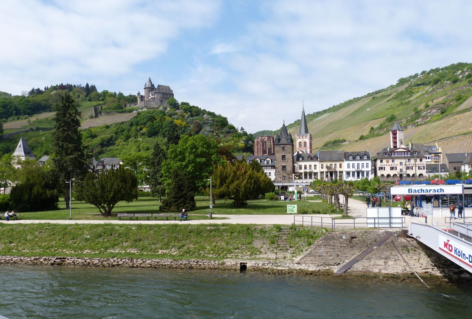 Panasonic Lumix DMC-FZ150 sample photo. Bacharach, castle, fortress photography