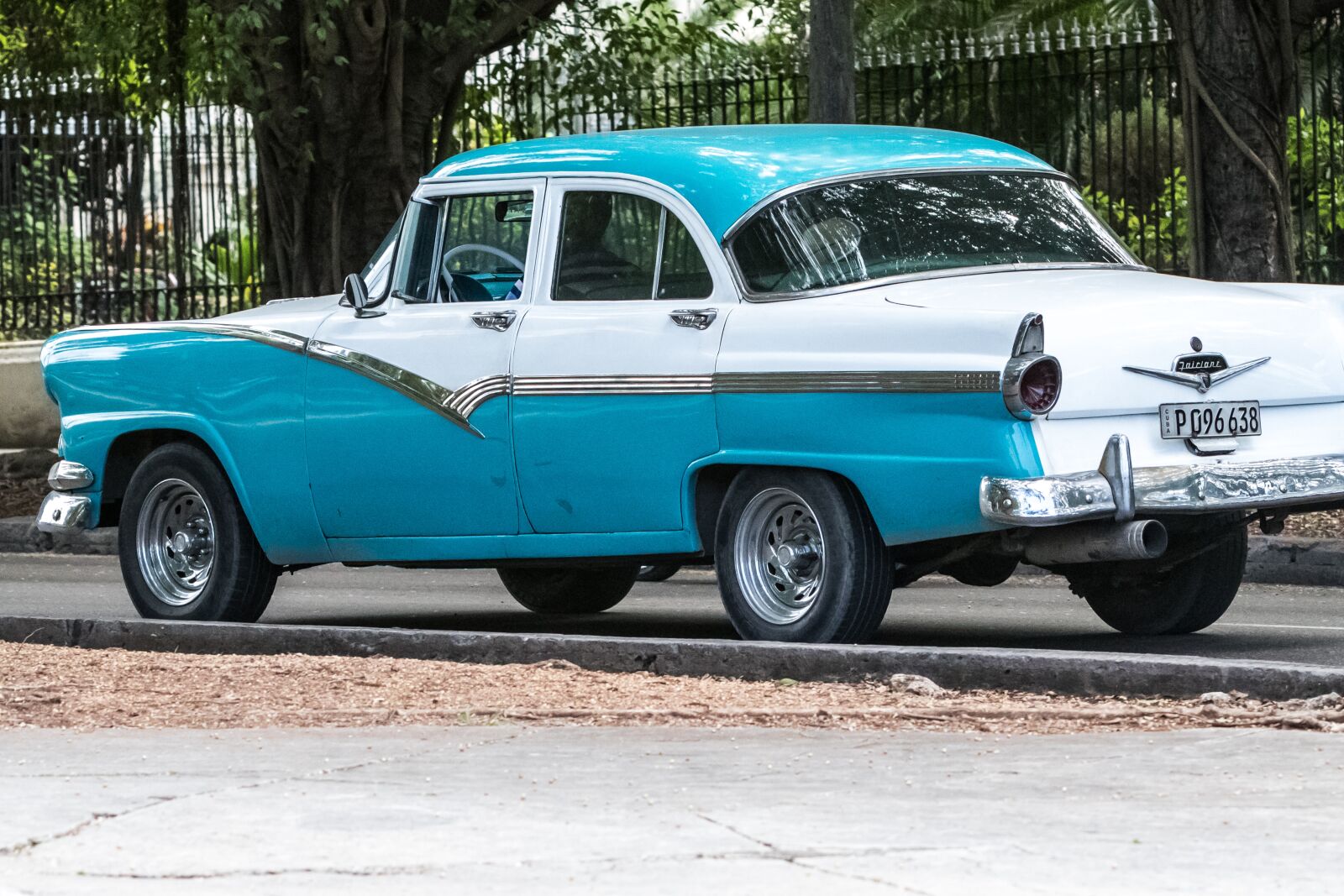 Canon EF 70-200mm F2.8L IS USM sample photo. Cuba, havana, almendron photography