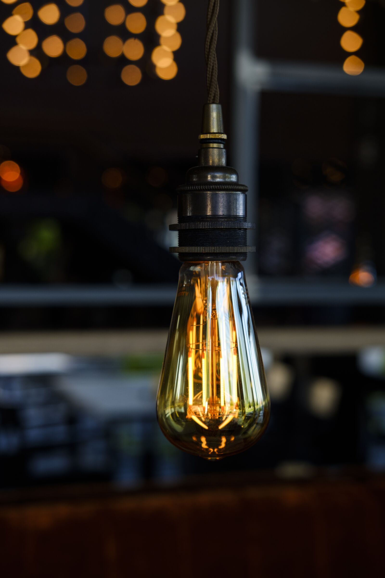 Fujifilm X-T2 + Fujifilm XF 35mm F2 R WR sample photo. Lamp, light, lighting photography