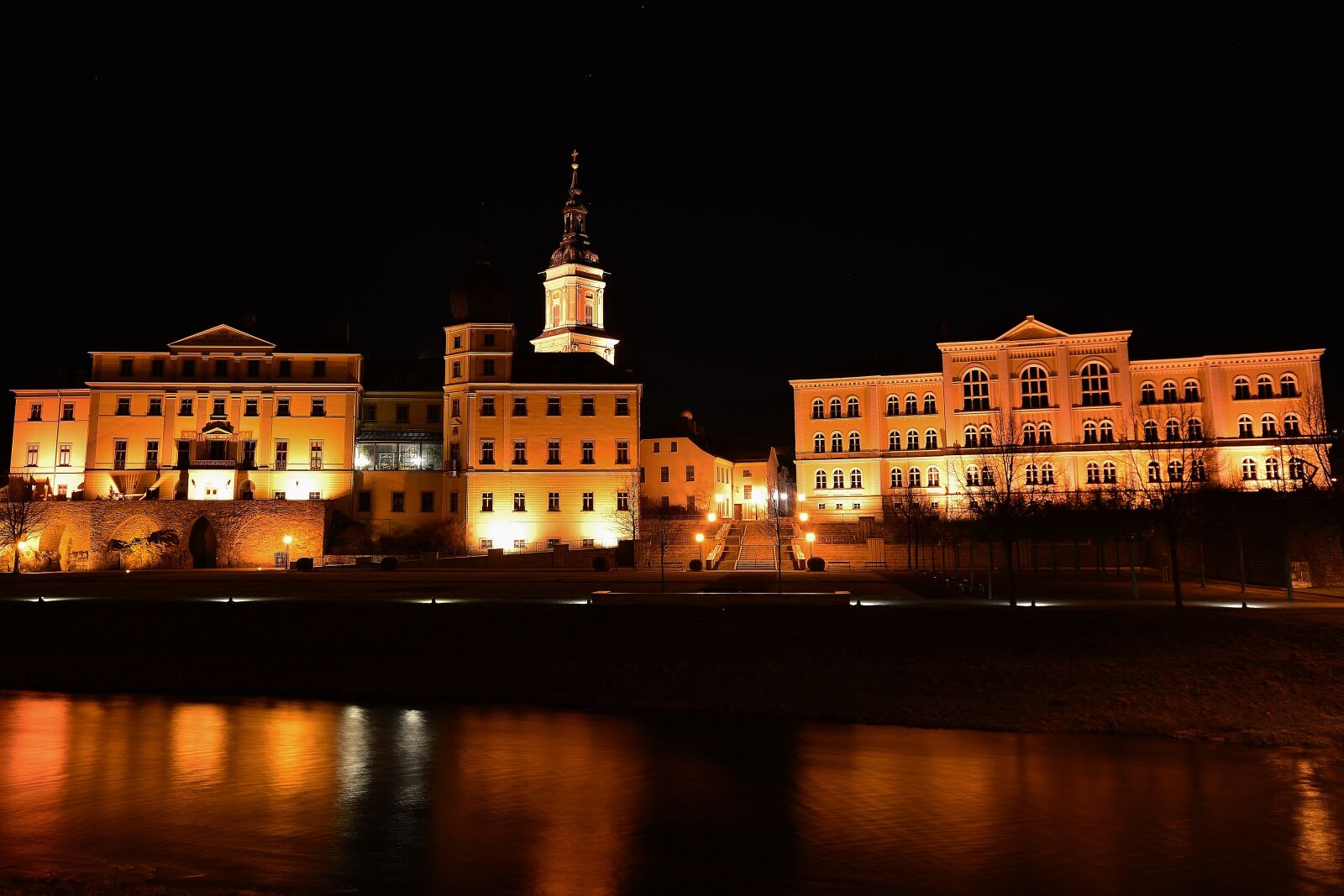 Nikon D5200 sample photo. Church, the castle ensemble photography