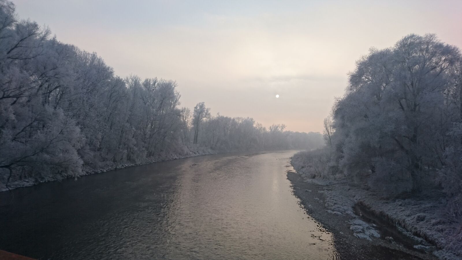 Sony Xperia Z5 Compact sample photo. Isar, winter, landscape photography
