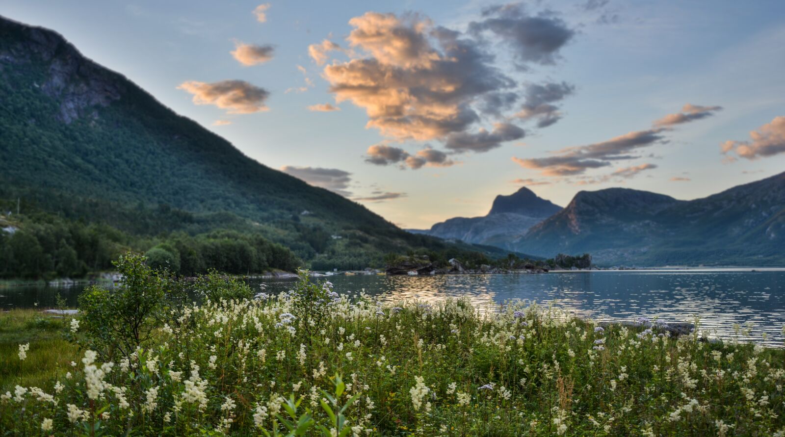 Nikon D5200 sample photo. Landscape, mountains, sea photography