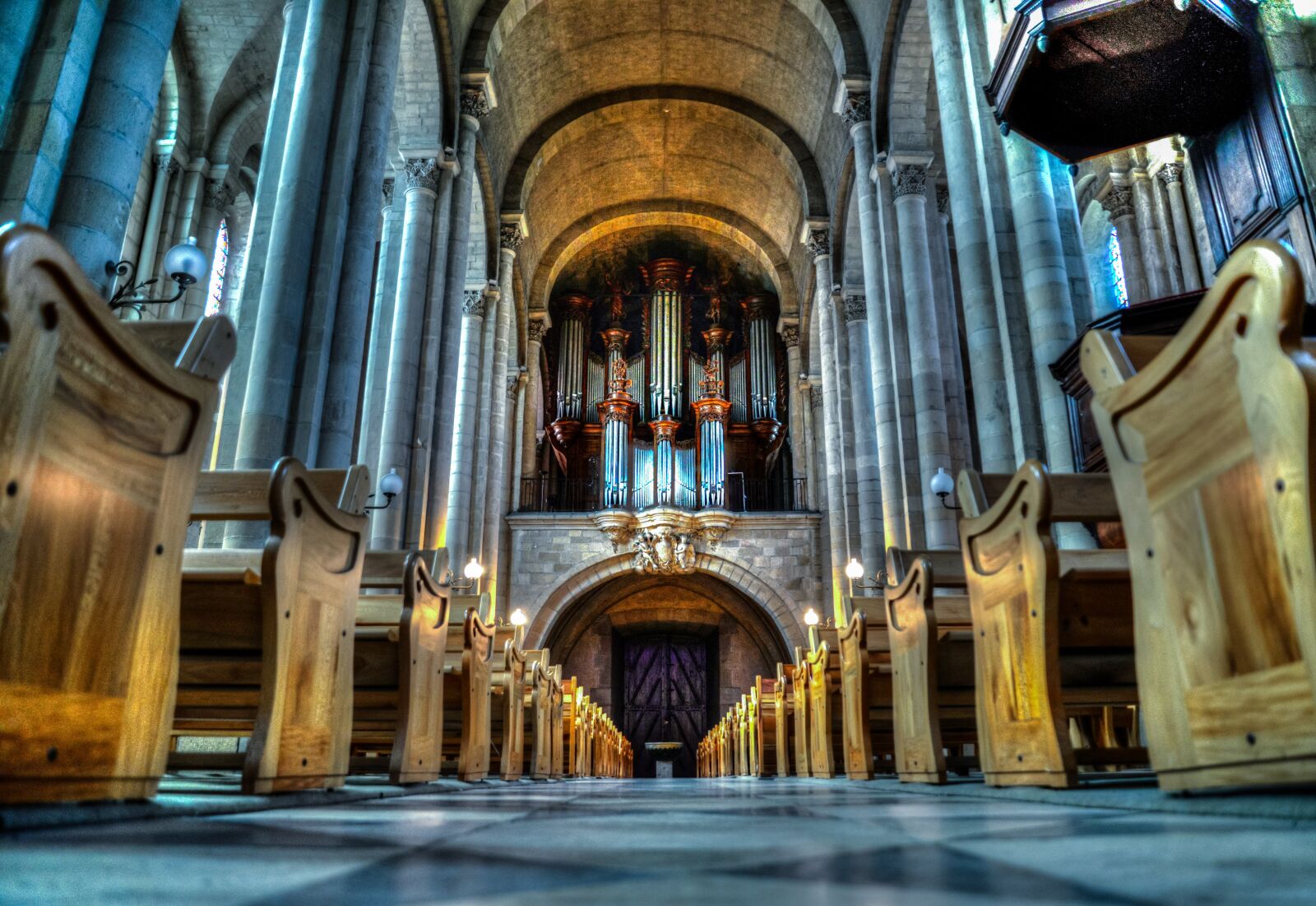 Nikon D610 sample photo. Cathedral, europe, valence photography