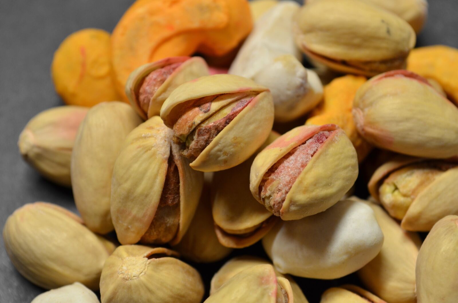 Nikon D5100 sample photo. Dry, seed, pistachio, detail photography