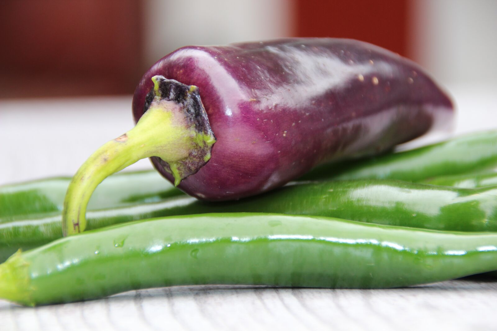 Canon EOS 600D (Rebel EOS T3i / EOS Kiss X5) sample photo. Chili, purple, spice photography