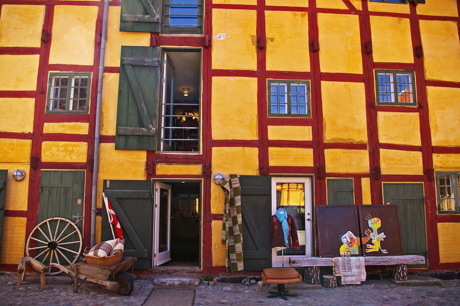 Pentax *ist DL2 sample photo. Truss, fachwerkhaus, house photography