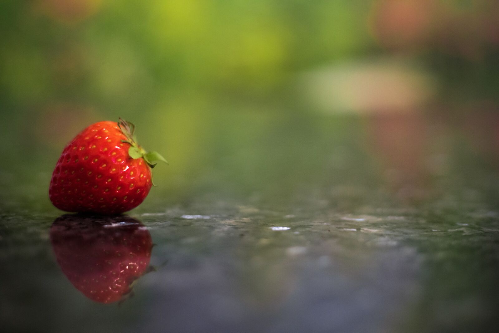 Canon EOS 5D Mark IV sample photo. Strawberry, fruit, fruits photography