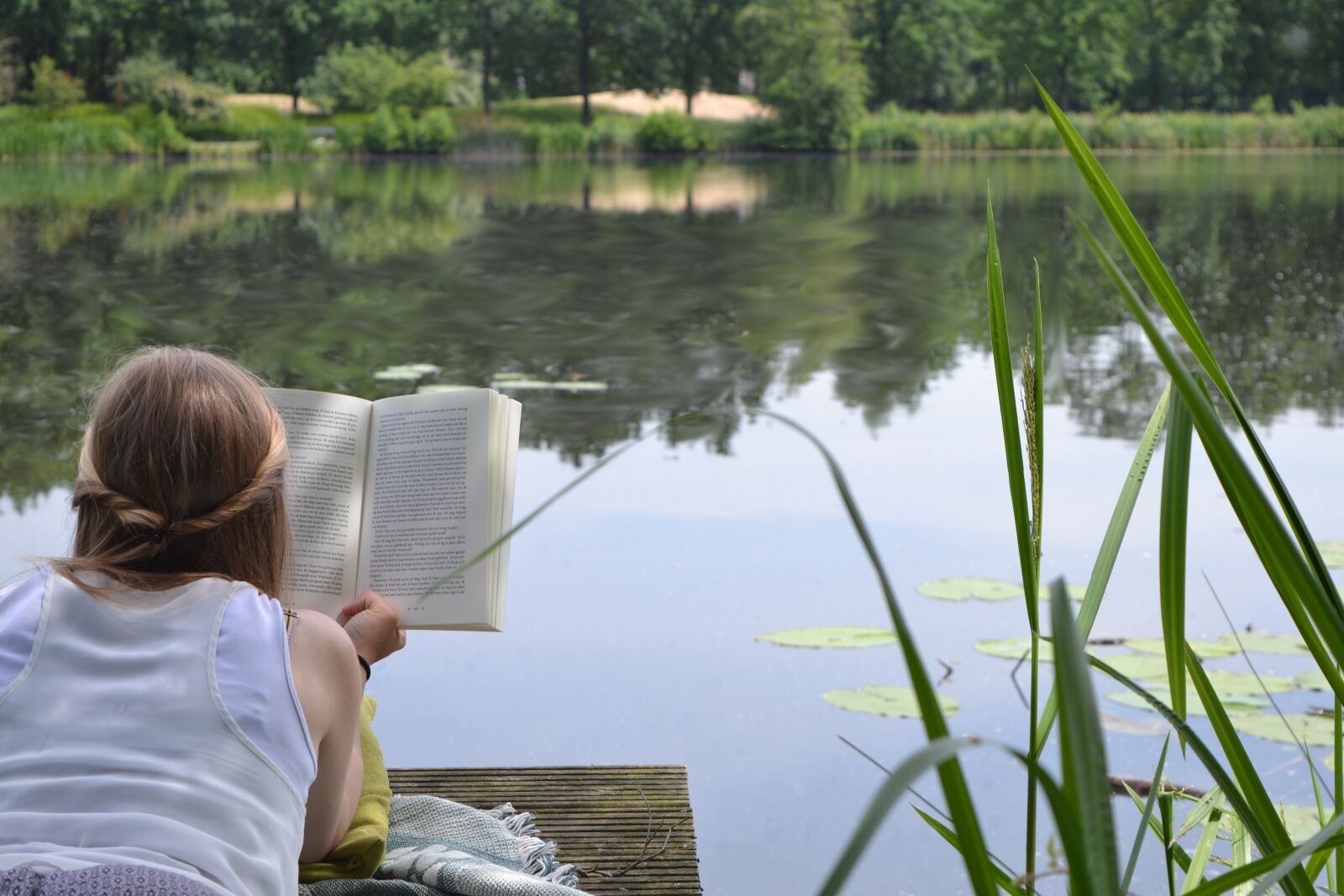 Nikon D3100 sample photo. Woman, reading, female photography