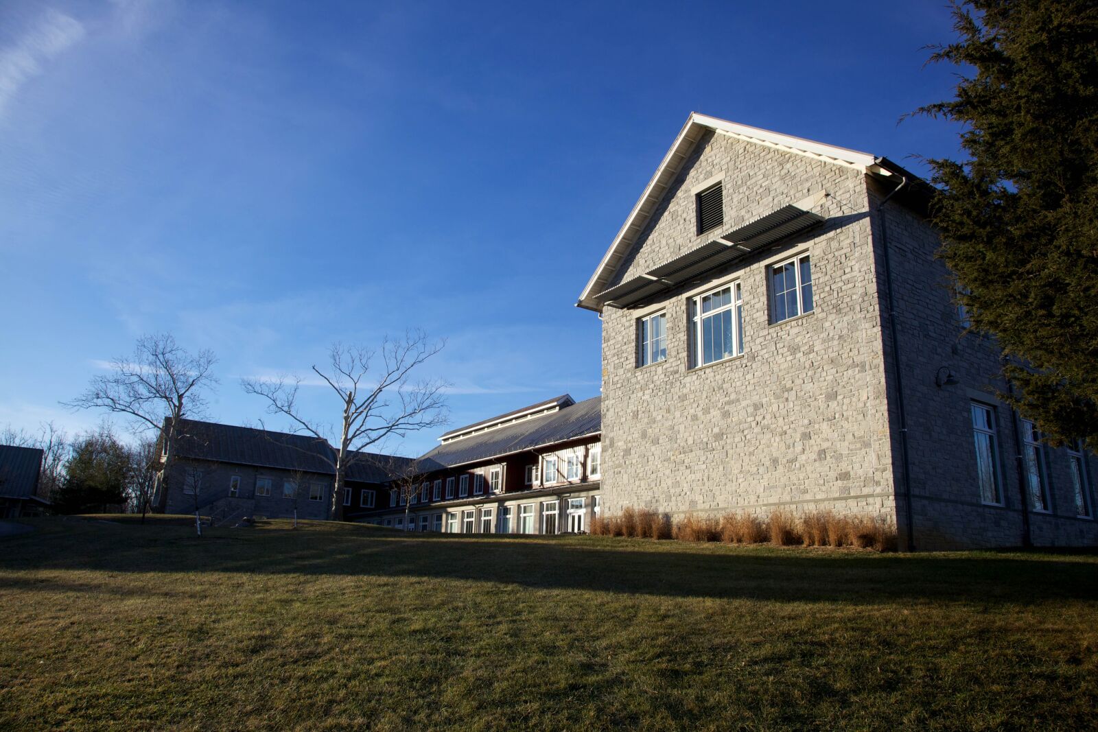Canon EOS 5D Mark II sample photo. Institution, west, house, building photography