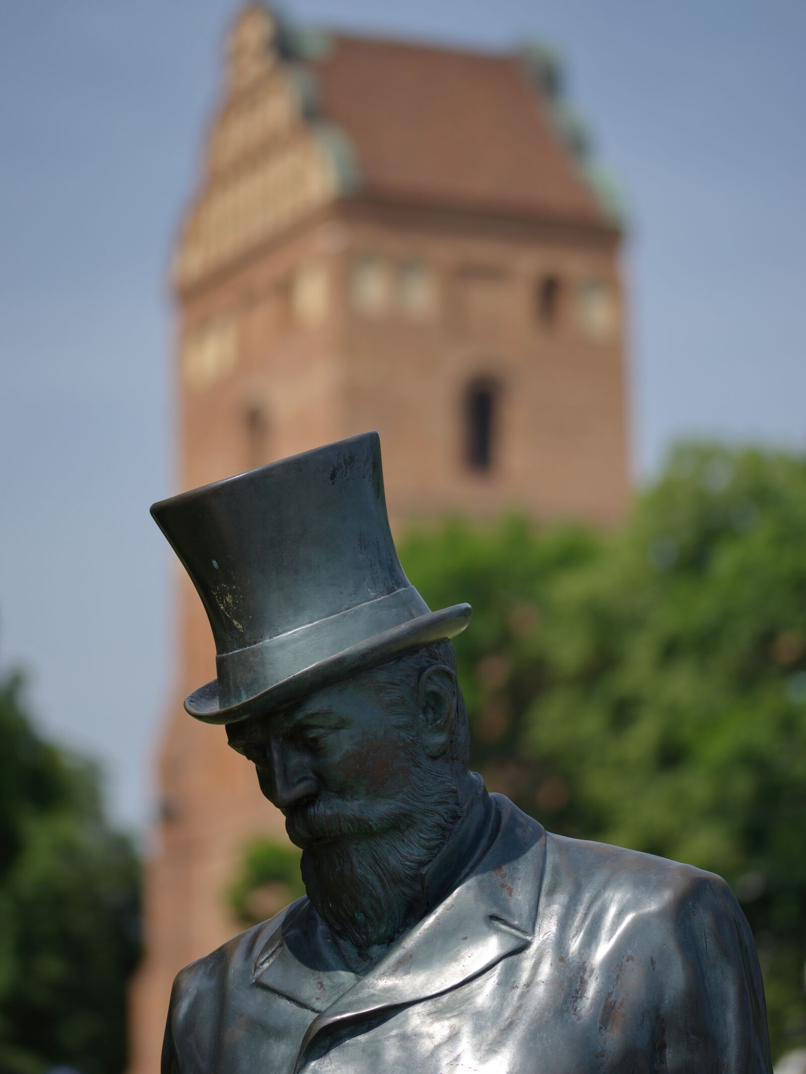 Nikon D5100 sample photo. Statue, metal, sculpture photography