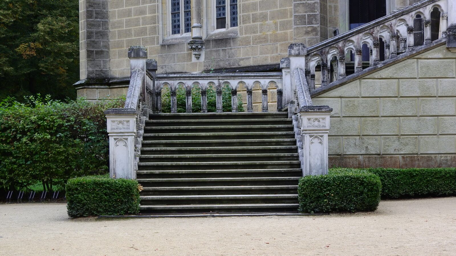 Nikon Coolpix P610 sample photo. Staircase, stairs, schwarzenberk tomb photography